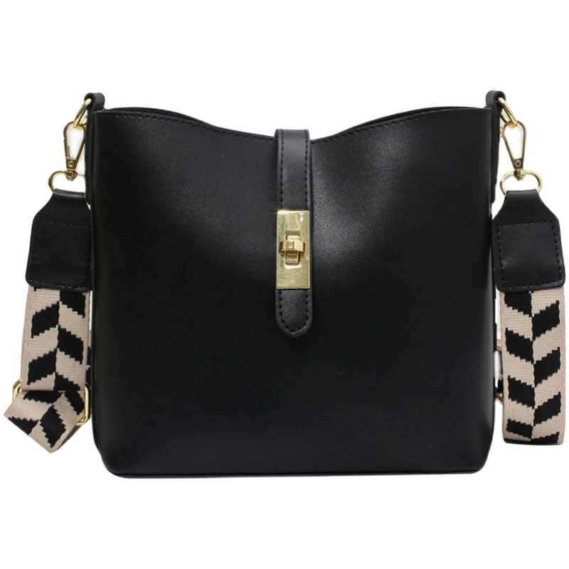 Vintage Women Wide Strap Shoulder Bags Designer Buckets Bag Luxury Pu Leather Crossbody Messenger Bag Large Totes
Vintage Women Wide Strap Shoulder Bags Designer Buckets Bag Luxury Pu Leather Crossbody Messenger Bag Large Totes