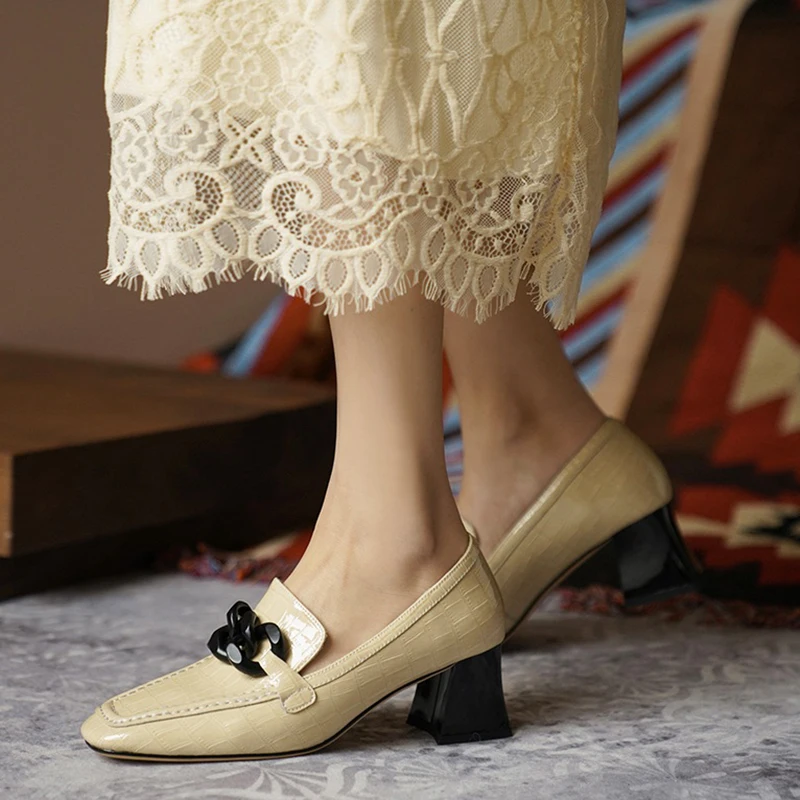 Elegant Square Toe Shoes for Women Metal Decoration High Heels Pumps Female Shallow Working Office Lady Shoes Woman
Elegant Square Toe Shoes for Women Metal Decoration High Heels Pumps Female Shallow Working Office Lady Shoes Woman