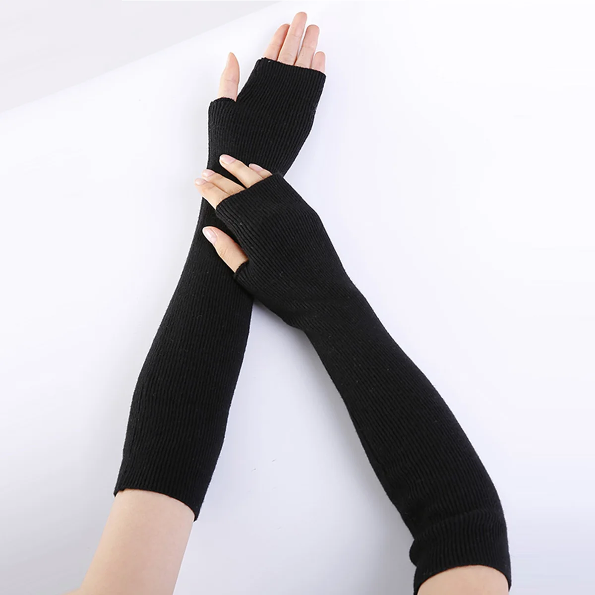 Gymystar Knitted Solid Color Fine Warm Wool Soft Fashion Fingerless Gloves For Men And Women Half-Finger Sleevelet Accessories
Gymystar Knitted Solid Color Fine Warm Wool Soft Fashion Fingerless Gloves For Men And Women Half-Finger Sleevelet Accessories