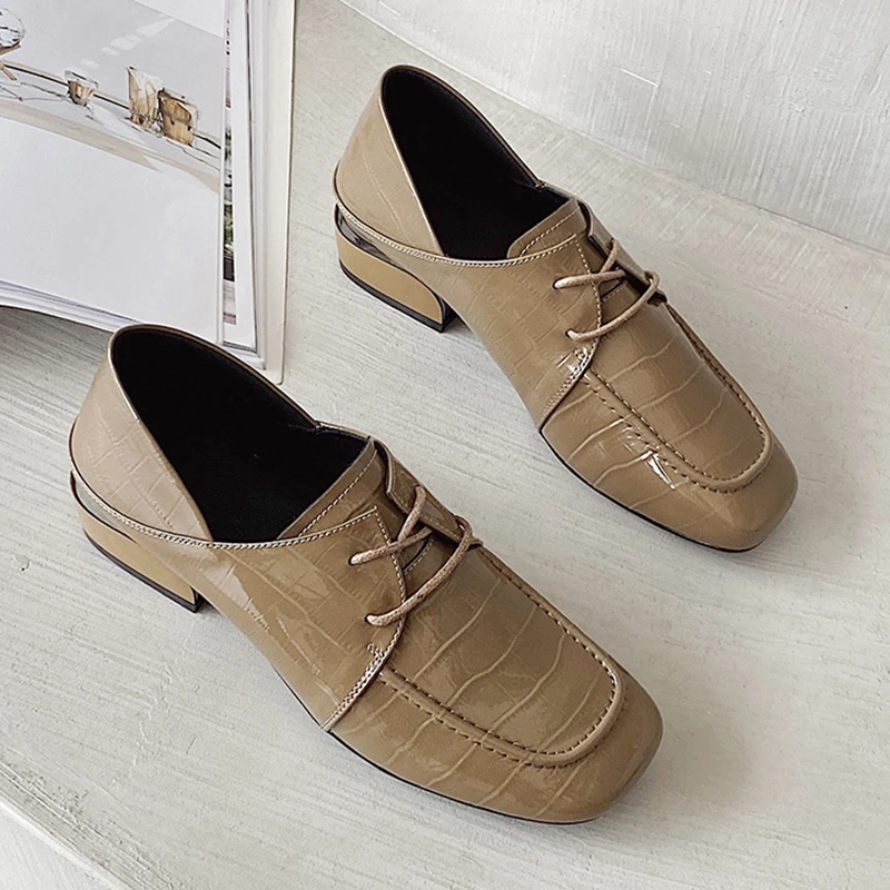 Новинка 2021, осенняя женская обувь, туфли на толстом каблуке с квадратным носком, женская обувь из коровьей кожи, Униформа, маленькие кожаные ...
Новинка 2021, осенняя женская обувь, туфли на толстом каблуке с квадратным носком, женская обувь из коровьей кожи, Униформа, маленькие кожаные ...