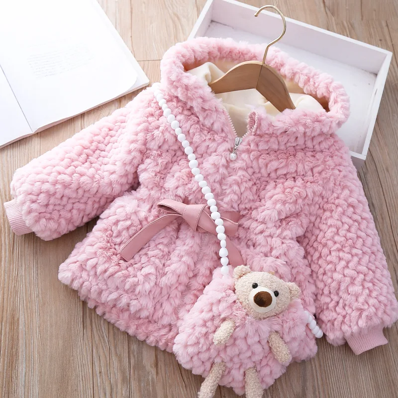 Winter Baby Girls Princess Coat Children Cashmere Hooded Thicken Parkas Cardigan Jacket Outwear+Bag Kids
Winter Baby Girls Princess Coat Children Cashmere Hooded Thicken Parkas Cardigan Jacket Outwear+Bag Kids