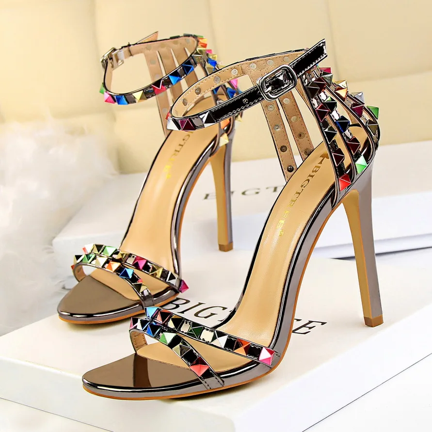 Women 11cm High Heels Rivets Studded Sandals Lady Sandles Stiletto Gladiator Pumps Stripper Summer Fetish Platform Shoes
Women 11cm High Heels Rivets Studded Sandals Lady Sandles Stiletto Gladiator Pumps Stripper Summer Fetish Platform Shoes