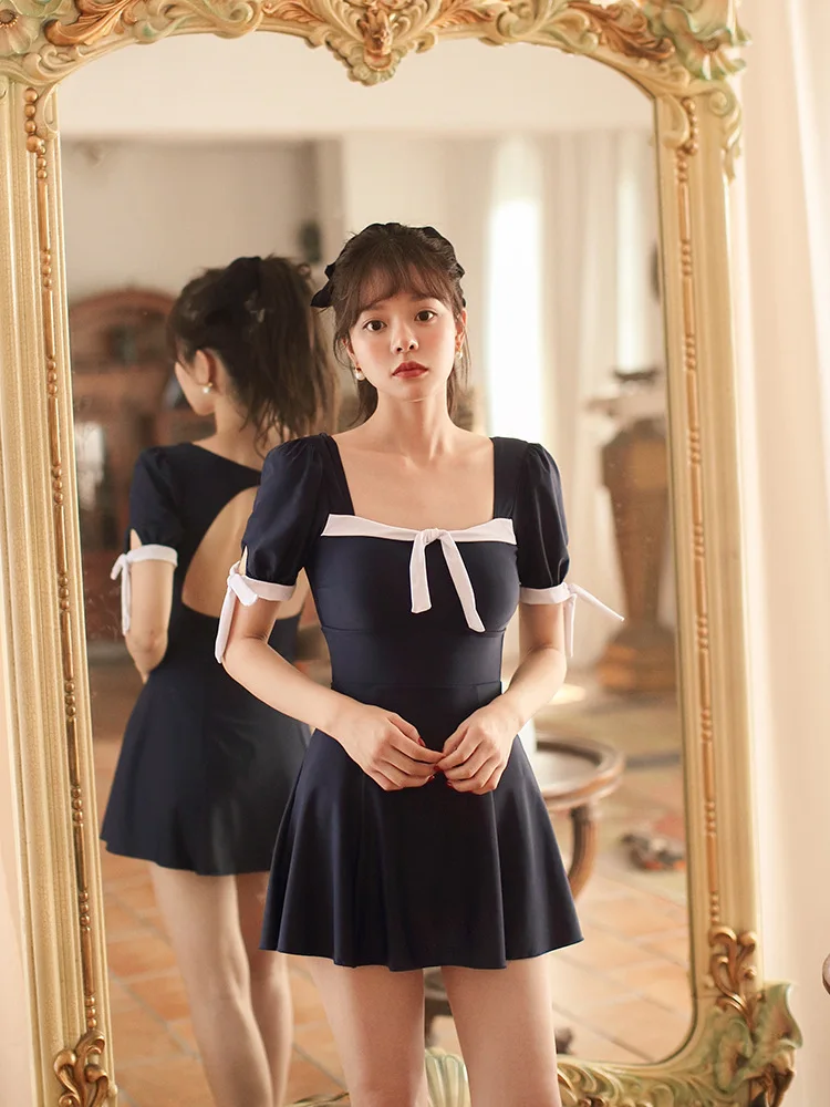 Sexy fairy fan one-piece skirt-style slim belly half sleeve student cute 2021 new swimsuit woman
Sexy fairy fan one-piece skirt-style slim belly half sleeve student cute 2021 new swimsuit woman
