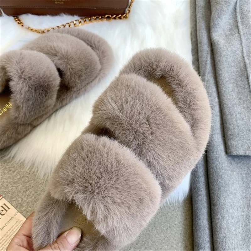 2021 Fluffy Home Slippers Women Faux Fur Slippers Cozy Furry Slides Open Toe Slip on Soft Slippers House Floor Plush Warm Shoes
2021 Fluffy Home Slippers Women Faux Fur Slippers Cozy Furry Slides Open Toe Slip on Soft Slippers House Floor Plush Warm Shoes