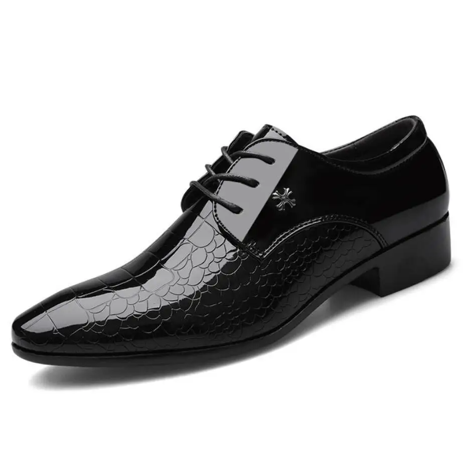 New italian oxford shoes for men luxury mens patent leather wedding shoes men pointed toe dress shoes classic derbies Large size
New italian oxford shoes for men luxury mens patent leather wedding shoes men pointed toe dress shoes classic derbies Large size