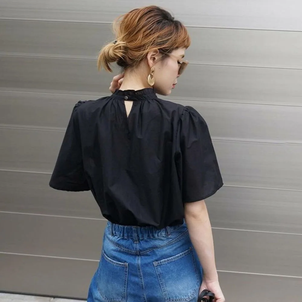 Basic Female Blouse Japan T-Shirt Women Summer Short Sleeve Shirts Solid Black Chic Blouse Korean Hollow Tops Blusas Vintage
Basic Female Blouse Japan T-Shirt Women Summer Short Sleeve Shirts Solid Black Chic Blouse Korean Hollow Tops Blusas Vintage