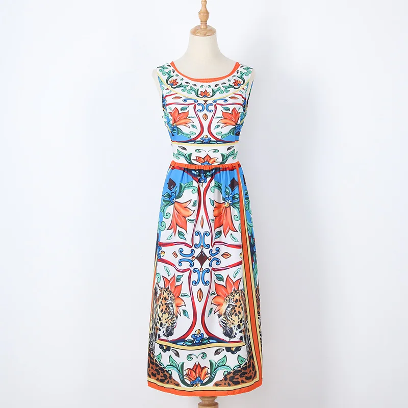 Plus Size Print Floral Dresses For Women Summer 2020 Sexy Sleeveless O Neck Midi Dress Vintage Elegant Party Dress Femme Robe
Plus Size Print Floral Dresses For Women Summer 2020 Sexy Sleeveless O Neck Midi Dress Vintage Elegant Party Dress Femme Robe