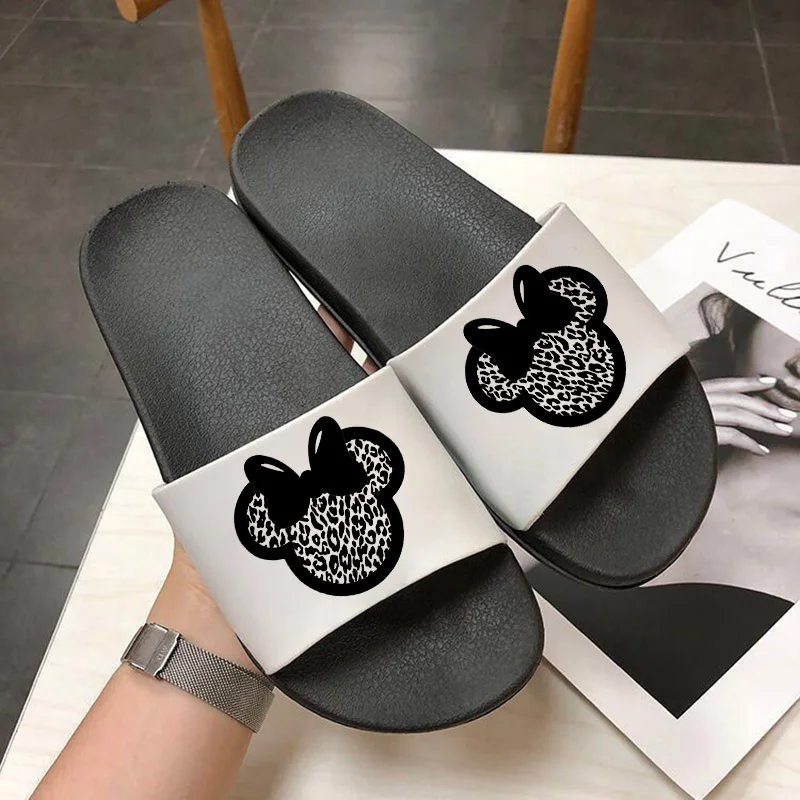Cartoon Mouse head Fun Cute Floor Family Shoes Summer Bathroom Sandals 2021 New Women Slippers Home Indoors Slippers Mujer
Cartoon Mouse head Fun Cute Floor Family Shoes Summer Bathroom Sandals 2021 New Women Slippers Home Indoors Slippers Mujer