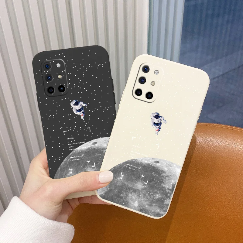 Spacewalking Astronaut Liquid Silicone Case For Oneplus 8t 9 9pro 9r pro Ultra Thin Camera Lens Protection Soft Phone Cover Case
Spacewalking Astronaut Liquid Silicone Case For Oneplus 8t 9 9pro 9r pro Ultra Thin Camera Lens Protection Soft Phone Cover Case