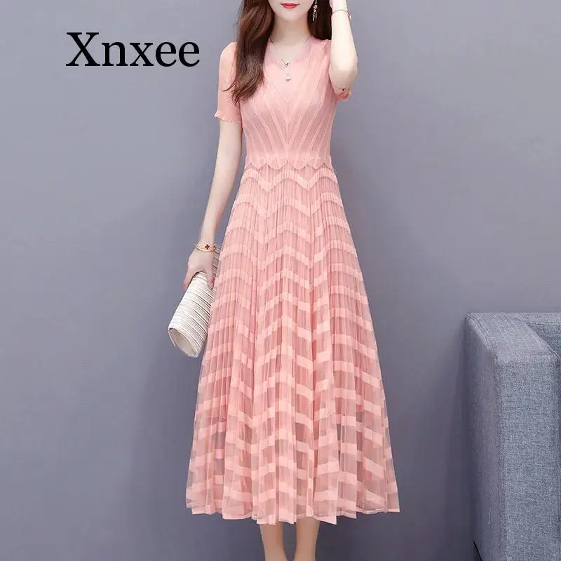 Summer dress 2020 new short sleeve long temperament was thin magic pleated big swing pleated Korean style dress
Summer dress 2020 new short sleeve long temperament was thin magic pleated big swing pleated Korean style dress