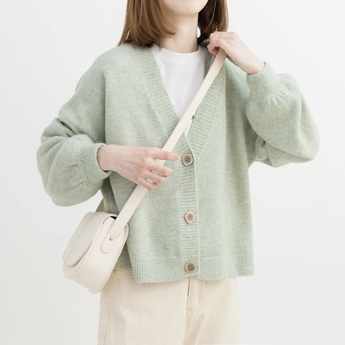 2021 Knit Cardigan Women Long Sleeve Sweaters Winter Casual Loose Cover up Tops Autumn Female Solid Wool Warm Sweaters Fashion
2021 Knit Cardigan Women Long Sleeve Sweaters Winter Casual Loose Cover up Tops Autumn Female Solid Wool Warm Sweaters Fashion