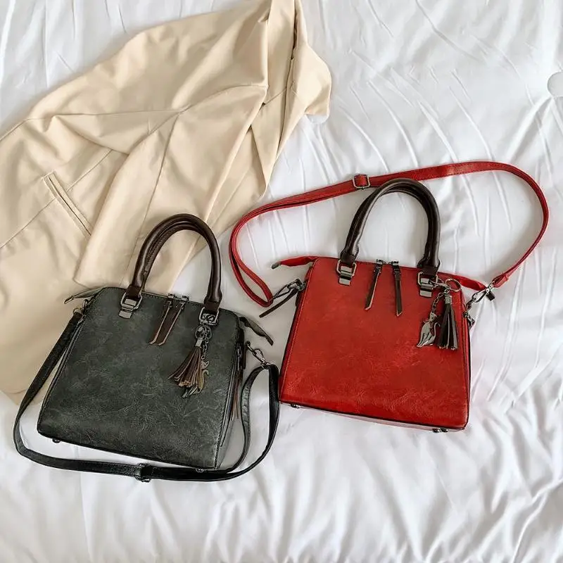 4pcs/set Women Fashion Shoulder Messenger Handbag Fashion Designer Leather Retro Tassel Clutch Totes Bag Pure Color Card Holder
4pcs/set Women Fashion Shoulder Messenger Handbag Fashion Designer Leather Retro Tassel Clutch Totes Bag Pure Color Card Holder