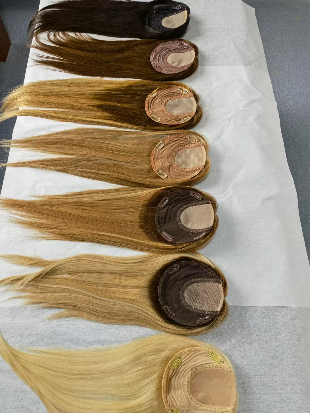 Hstonir Silk Top European Remy Hair Clip Topper Human Hair Peruk Pinzas Pelo Postiche Cheveux Naturel Hair Pieces Toupee TP26
Hstonir Silk Top European Remy Hair Clip Topper Human Hair Peruk Pinzas Pelo Postiche Cheveux Naturel Hair Pieces Toupee TP26