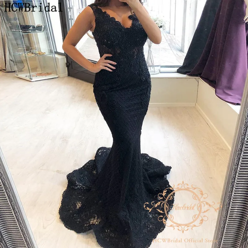 Navy Blue Lace Evening Dress Dubai Luxury Pearls Floor Length V Neck Mermaid Prom Gowns Customize Women Wedding Party Dresses
Navy Blue Lace Evening Dress Dubai Luxury Pearls Floor Length V Neck Mermaid Prom Gowns Customize Women Wedding Party Dresses
