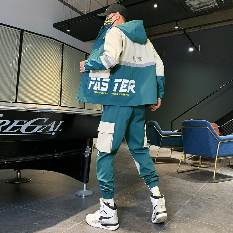 Mens Streetwear Tracksuit Set 2020 Autumn New Sweat Suit Men Hoodie Jacket + Sweatpants Hip Hop Set Male Fashion Joggers Sets
Mens Streetwear Tracksuit Set 2020 Autumn New Sweat Suit Men Hoodie Jacket + Sweatpants Hip Hop Set Male Fashion Joggers Sets