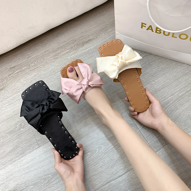 2021 Summer New Women Sandals Silk Bow Open Toe Slippers Flat Ladies Shoes Outdoor Fashion Solid Color Plus Size 43
2021 Summer New Women Sandals Silk Bow Open Toe Slippers Flat Ladies Shoes Outdoor Fashion Solid Color Plus Size 43