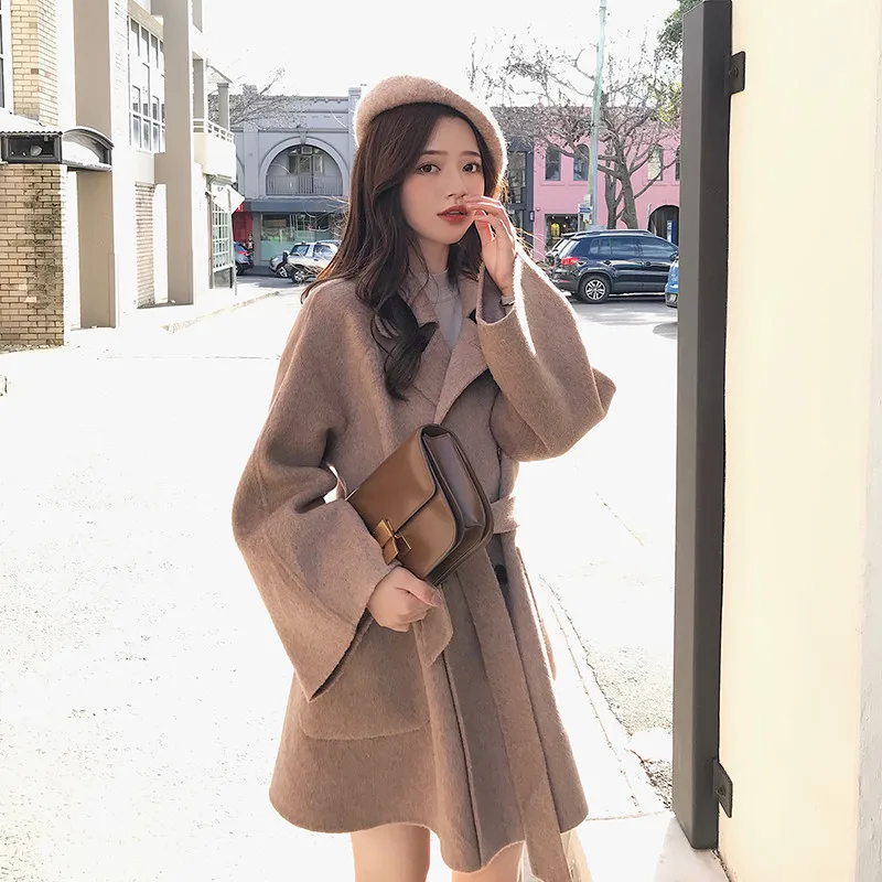 Winter Sweet Cloak Women Long Wool Blend Coat Turn-down Collar Wool Coat and Jacket Double Outerwear 
Winter Sweet Cloak Women Long Wool Blend Coat Turn-down Collar Wool Coat and Jacket Double Outerwear