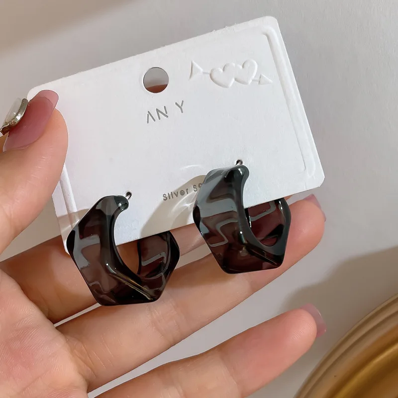 Acrylic Earrings for Women 2021 Trendy White Black Earings S925 Needle French Retro Geometric Transparent Female Korea Simple
Acrylic Earrings for Women 2021 Trendy White Black Earings S925 Needle French Retro Geometric Transparent Female Korea Simple