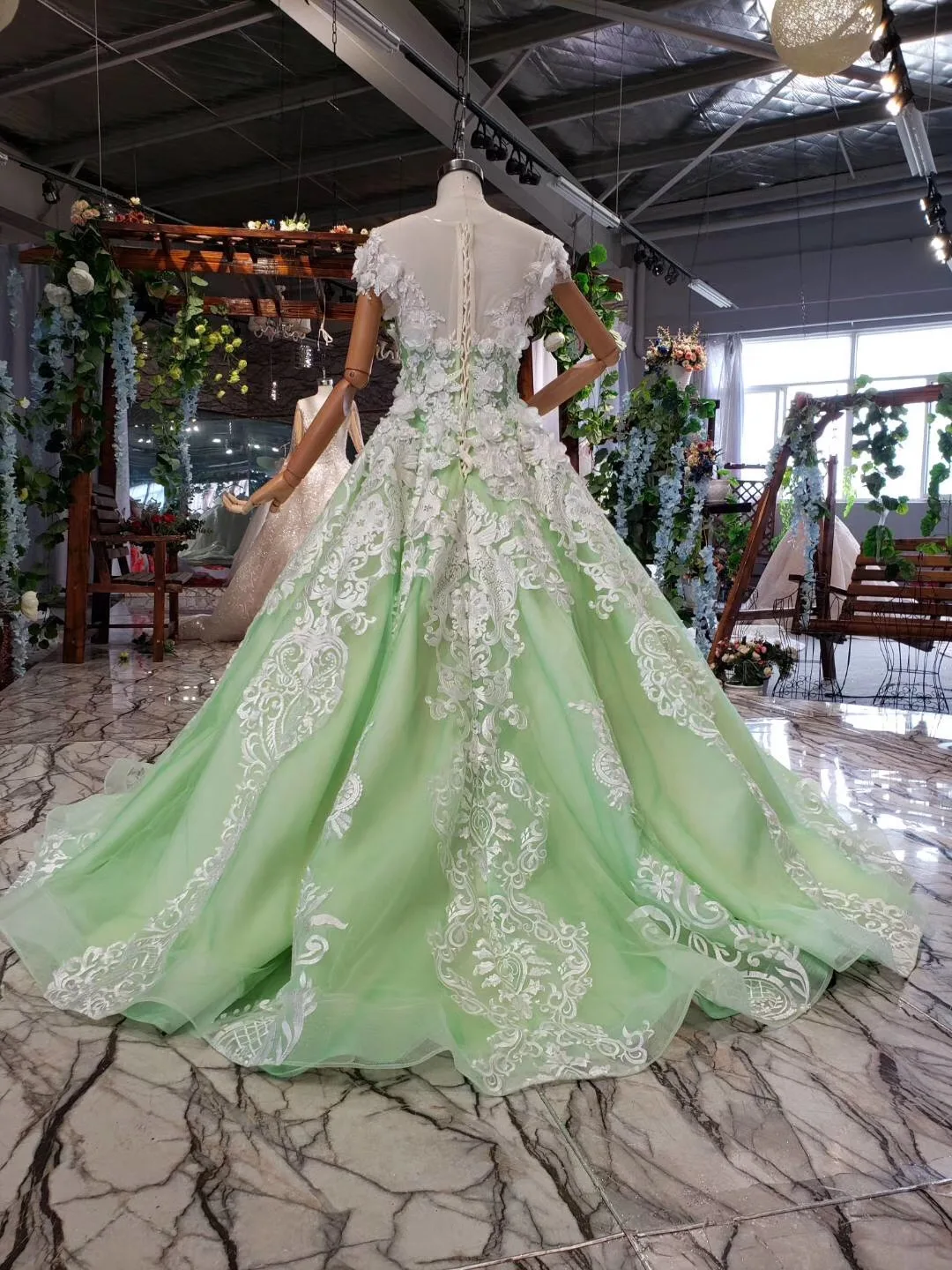 3d Flower Fairy Prom Dresses Lace Appliques Champagne Green Contrast Colorful Long Sleeve Ball Gown Real Pictures Prom Gowns 
3d Flower Fairy Prom Dresses Lace Appliques Champagne Green Contrast Colorful Long Sleeve Ball Gown Real Pictures Prom Gowns