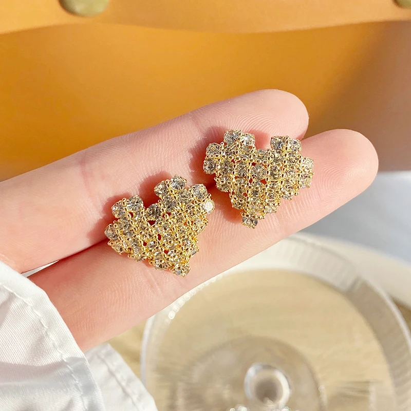Hot High Quality 14K Real Gold Romantic Heart Earring for Women Top Designer Luxury Jewelry AAA Zirconia S925 Silver Needle Stud
Hot High Quality 14K Real Gold Romantic Heart Earring for Women Top Designer Luxury Jewelry AAA Zirconia S925 Silver Needle Stud