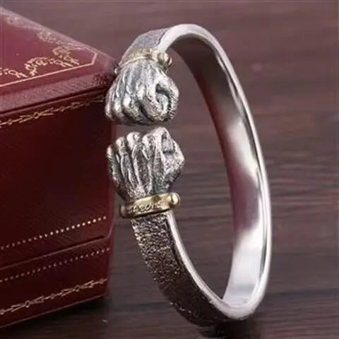 Luxury S925 Sterling Silver Tiger Head Bracelet Men's Retro Personality Thick Wide Fashion Bracelet Open Adjustable Bracelet
Luxury S925 Sterling Silver Tiger Head Bracelet Men's Retro Personality Thick Wide Fashion Bracelet Open Adjustable Bracelet