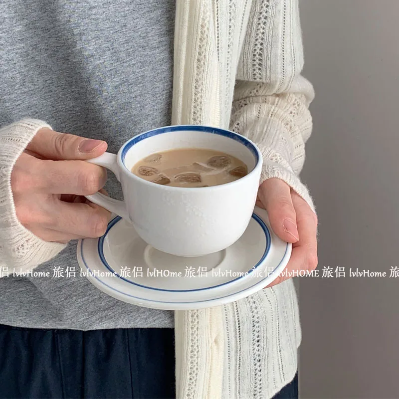 Korean INS Wind Line Ceramic Coffee Cup Afternoon Camellia Cup Latte Cup Saucer Coffee Shop Home
Korean INS Wind Line Ceramic Coffee Cup Afternoon Camellia Cup Latte Cup Saucer Coffee Shop Home