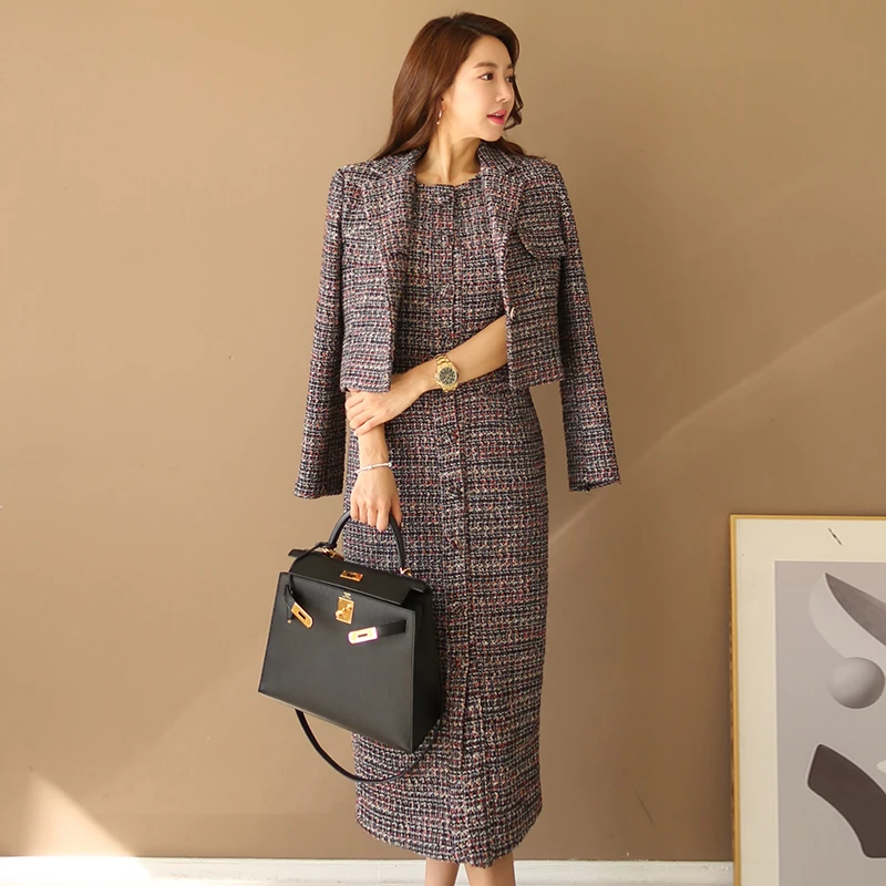 Runway Fall Winter Korean Women Woolen Hepburn Short Tweed Jacket Coat + Long Sleeve Single-Breasted Midi Dress Two Pieces Sets
Runway Fall Winter Korean Women Woolen Hepburn Short Tweed Jacket Coat + Long Sleeve Single-Breasted Midi Dress Two Pieces Sets