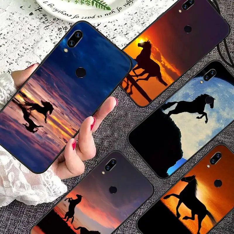 Running horse Phone Case For Xiaomi Redmi note 7 8 9 11 i t s 10 A poco f3 x3 pro lite funda shell coque cover
Running horse Phone Case For Xiaomi Redmi note 7 8 9 11 i t s 10 A poco f3 x3 pro lite funda shell coque cover