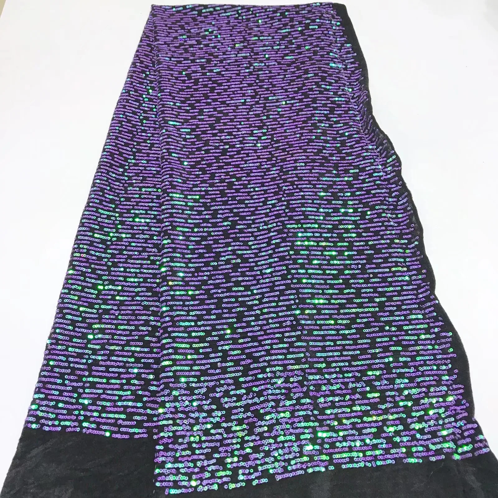 2020 High Qulaity Sequins Velvet Lace Fabrics Simple And Noble Design Sequined Embroidered Velvet Lace Wedding Prom Material
2020 High Qulaity Sequins Velvet Lace Fabrics Simple And Noble Design Sequined Embroidered Velvet Lace Wedding Prom Material