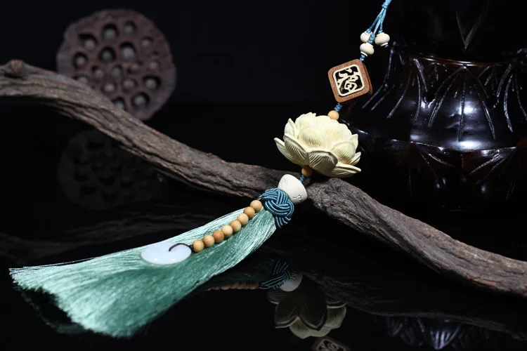 Car Interior Pendant Boxwood Carving Lotus Top-Grade Security Amulet 118
Car Interior Pendant Boxwood Carving Lotus Top-Grade Security Amulet 118