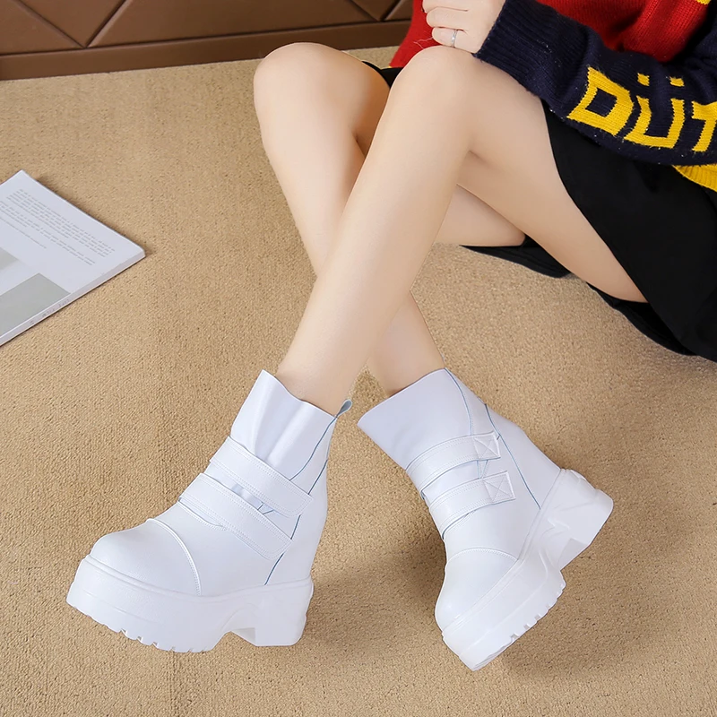 Kjstyrka British Style Women Boots 2020 Winter Womens High Heels Increased Female Casual Boots
Kjstyrka British Style Women Boots 2020 Winter Womens High Heels Increased Female Casual Boots