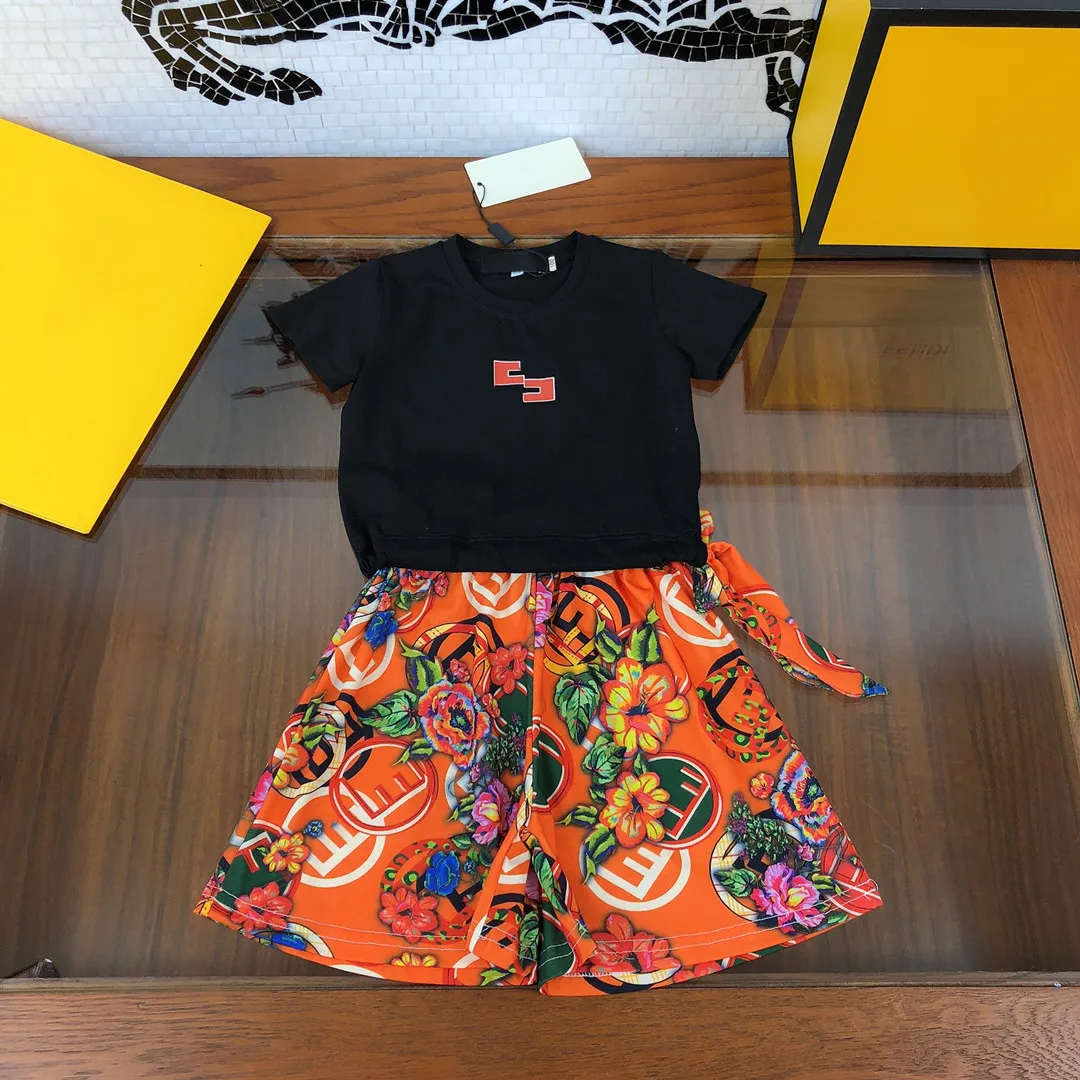 High-end children's clothing 2021 new girls summer suit children's clothing girls sweet casual short-sleeved shorts skirt two-pi
High-end children's clothing 2021 new girls summer suit children's clothing girls sweet casual short-sleeved shorts skirt two-pi