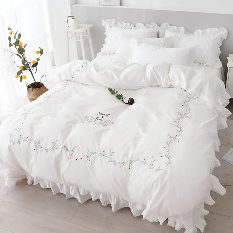 Korean Bedding Set Queen King Size Comforter Bedding Sets Lace Embroidery Bed Set Luxury100% Cotton Duvet Cover Sets Bed Skirt
Korean Bedding Set Queen King Size Comforter Bedding Sets Lace Embroidery Bed Set Luxury100% Cotton Duvet Cover Sets Bed Skirt