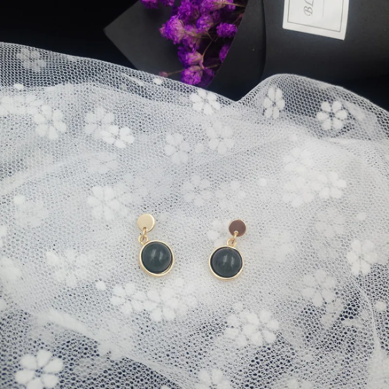 Trendy Simple Acrylic Round Drop Earring for Women 2020 Fashion Vintage Statement Jewelry Pendientes Bijoux
Trendy Simple Acrylic Round Drop Earring for Women 2020 Fashion Vintage Statement Jewelry Pendientes Bijoux