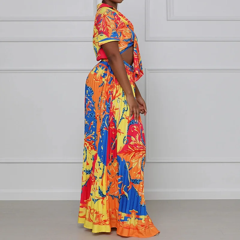 2021 summer new multicolor print casual two piece fashion V-neck short sleeve shirt and pants women's suit
2021 summer new multicolor print casual two piece fashion V-neck short sleeve shirt and pants women's suit
