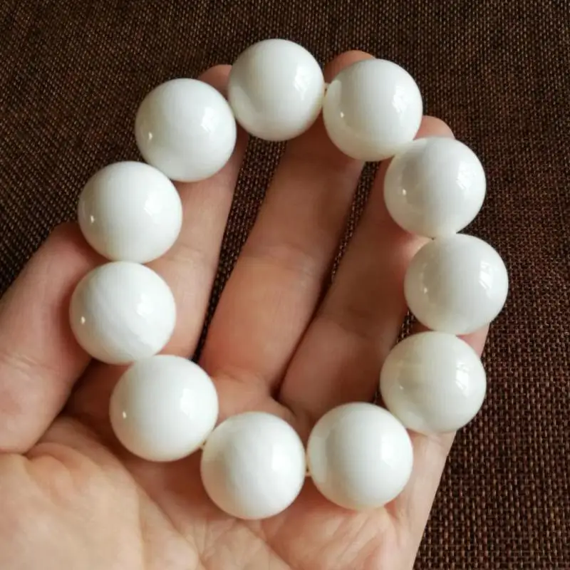 Natural White Jade Shell Bracelet Men Women Fashion Charms Jewellery Tridacna Beads Elastic Beaded Bangle Lucky Amulet Bracelets
Natural White Jade Shell Bracelet Men Women Fashion Charms Jewellery Tridacna Beads Elastic Beaded Bangle Lucky Amulet Bracelets