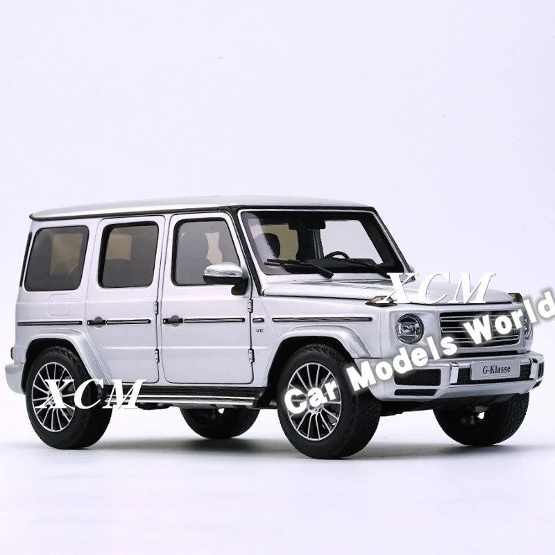 Литая модель автомобиля для мини хампс G Class (W 463) (серебро) 1:18 + маленький подарок!| |