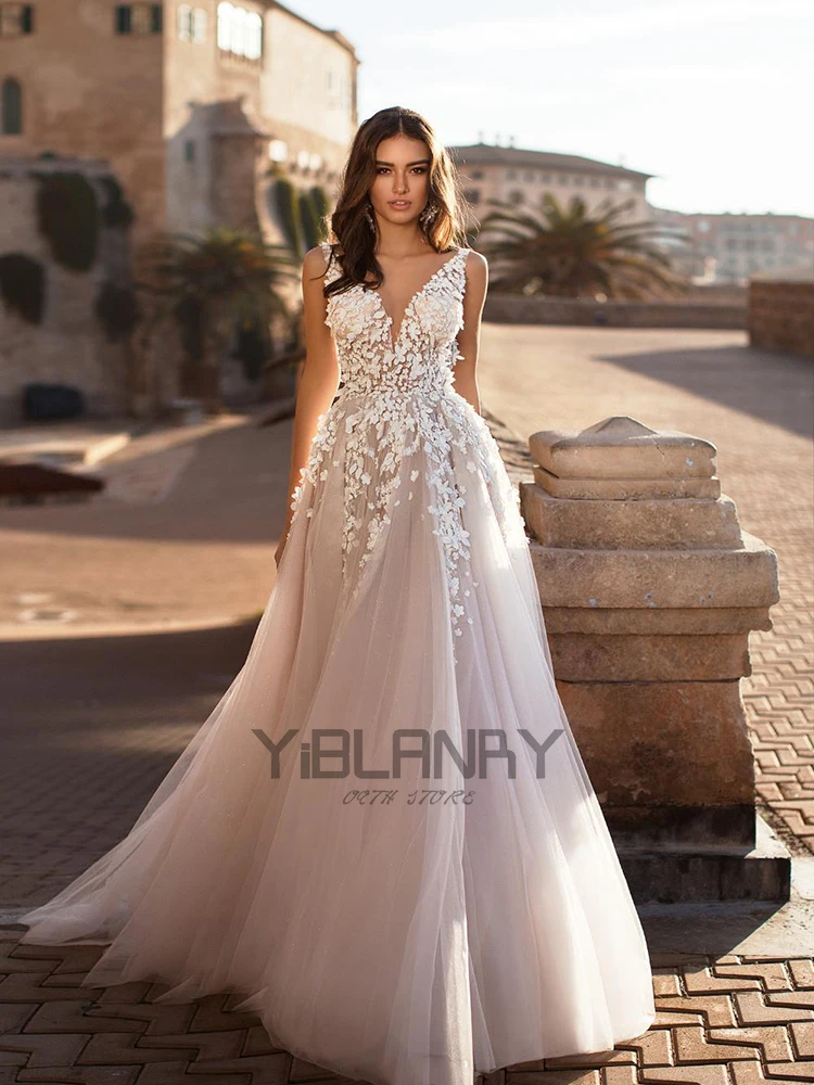 YILIBER Lace wedding dress retro atmosphere v-neck bridal dresses sleeveless 3d flower backless big skirt lace tailing
YILIBER Lace wedding dress retro atmosphere v-neck bridal dresses sleeveless 3d flower backless big skirt lace tailing
