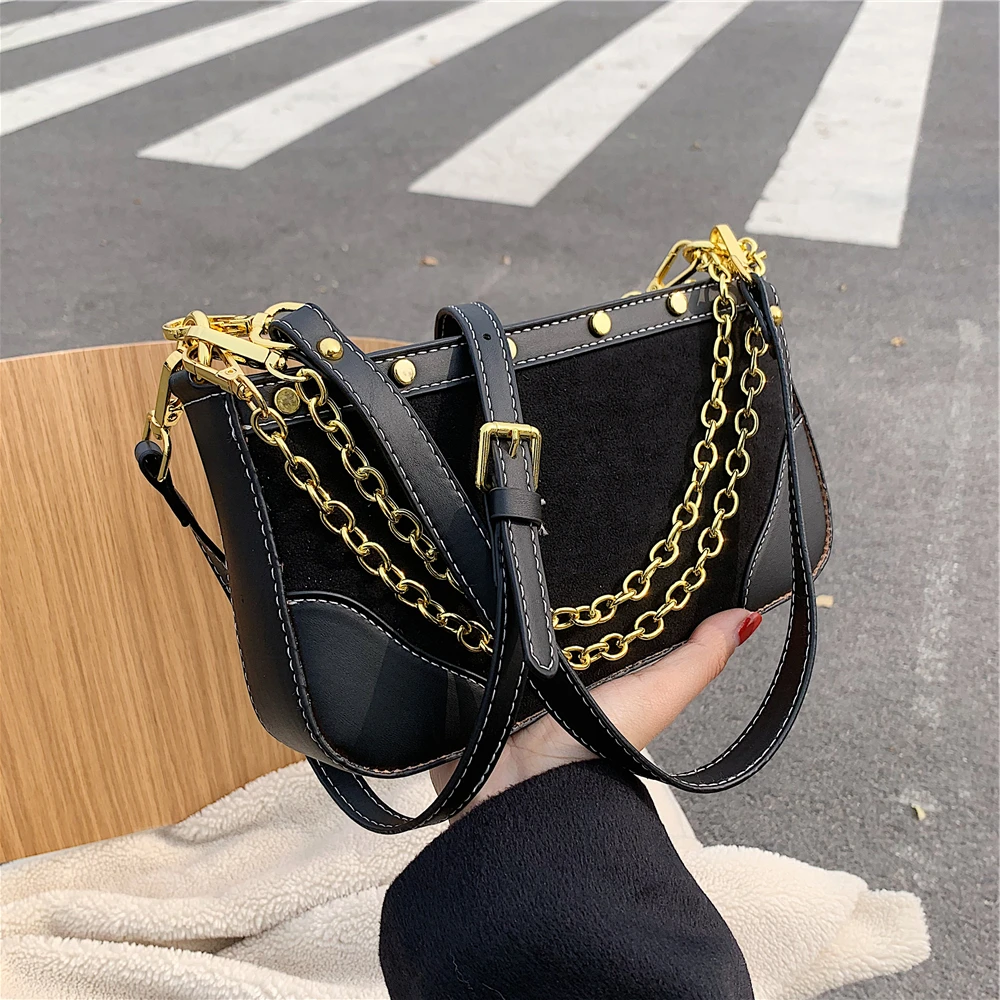 Hot Sale Suede Chain Baguette Shoulder Bags For Women Small Rivets Designer Brand High Quality Small Flap Crossbody Bags 2022
Hot Sale Suede Chain Baguette Shoulder Bags For Women Small Rivets Designer Brand High Quality Small Flap Crossbody Bags 2022