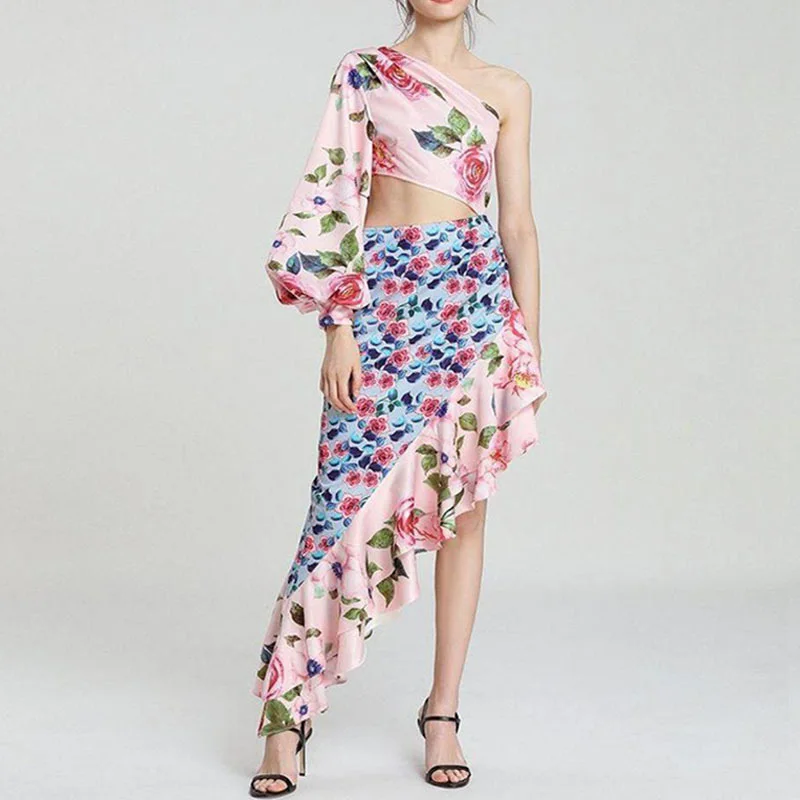 Two Piece Set Chiffon dress Asymmetric One Shoulder clashing rose print Crop Top and Ruffles dip hem maxi dress
Two Piece Set Chiffon dress Asymmetric One Shoulder clashing rose print Crop Top and Ruffles dip hem maxi dress