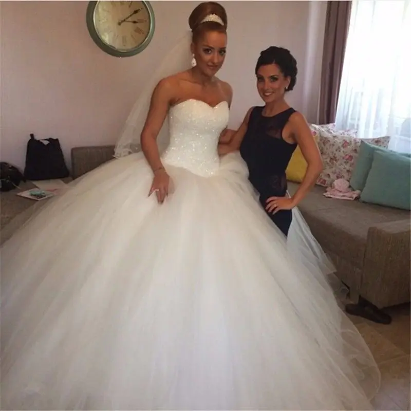 Sparkly Sweetheart Beading Sequins Plus Size Wedding Dresses Court Train Tulle Bridal Gowns Elegant African robes de mariée
Sparkly Sweetheart Beading Sequins Plus Size Wedding Dresses Court Train Tulle Bridal Gowns Elegant African robes de mariée
