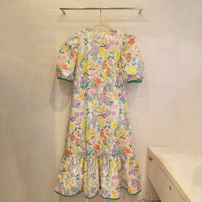 Loose Vintage Flower Print O-neck Ruffles Long Dresses Female Korean Fashion Lantern Sleeve Student Summer Dress Women Clothing
Loose Vintage Flower Print O-neck Ruffles Long Dresses Female Korean Fashion Lantern Sleeve Student Summer Dress Women Clothing