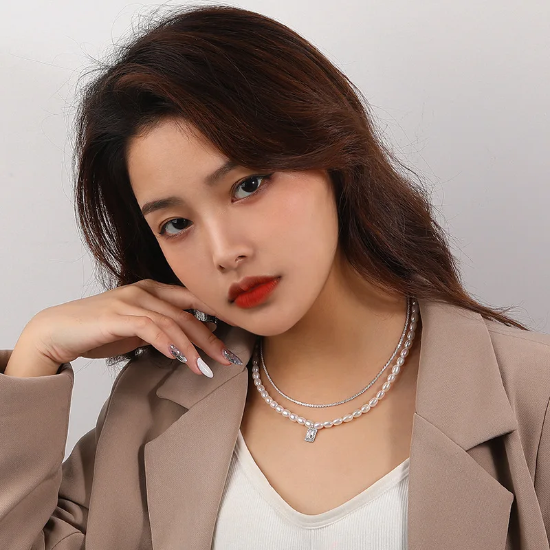 2021 Trendy S925 Sterling Silver Pendant Necklace Double Layer Pearl Corrugated-chain Pure Argentum Neck Jewelry for Women
2021 Trendy S925 Sterling Silver Pendant Necklace Double Layer Pearl Corrugated-chain Pure Argentum Neck Jewelry for Women