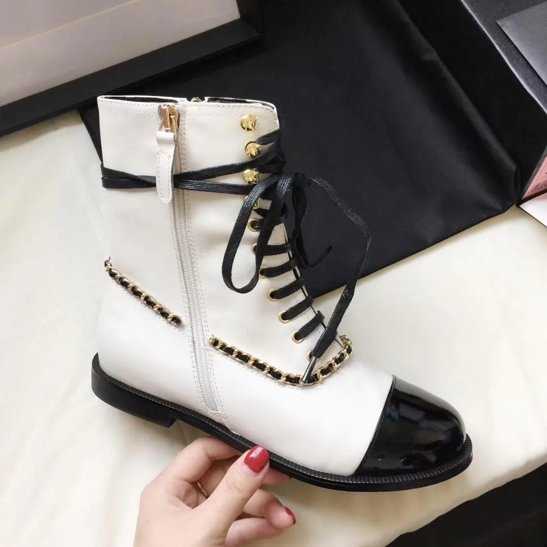 Leather Ankle Boots Ladies Fashion Short Botas De Mujer Luxury Design Shoes Women Chain Botas Females Brand Chaussure Femme
Leather Ankle Boots Ladies Fashion Short Botas De Mujer Luxury Design Shoes Women Chain Botas Females Brand Chaussure Femme