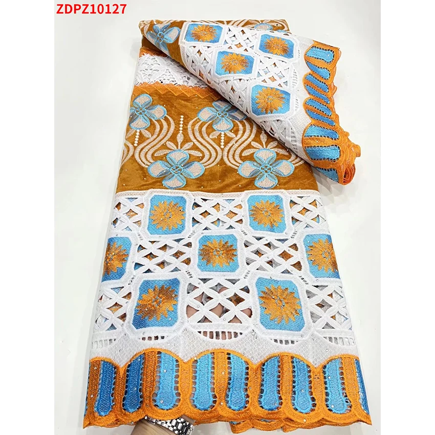 Nigerian Velvet Lace Fabrics Classic African flannelette Cloth Textiles woman Party Dress 5 Yards/Lot ZDPZ10127
Nigerian Velvet Lace Fabrics Classic African flannelette Cloth Textiles woman Party Dress 5 Yards/Lot ZDPZ10127