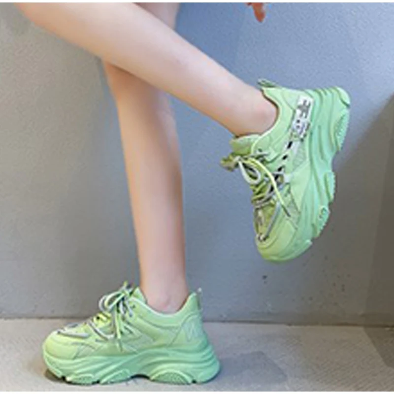 2021 Women Chunky Sneakers Women's Daddy Shoes Solid Mesh Breathable Platform Lady White Shoes Females Running Walking Footwear
2021 Women Chunky Sneakers Women's Daddy Shoes Solid Mesh Breathable Platform Lady White Shoes Females Running Walking Footwear