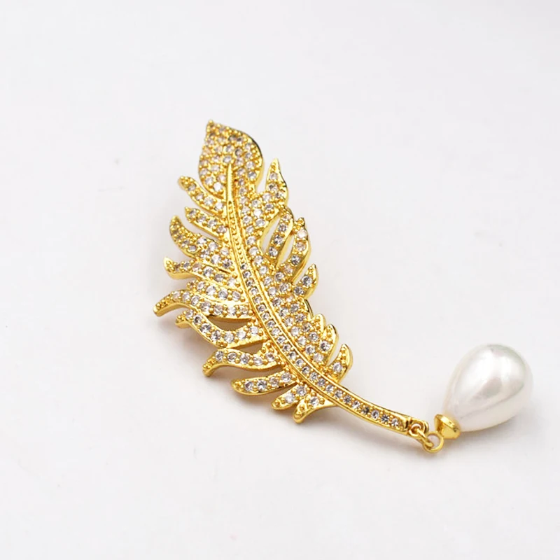 30x56mm golden plated cubic zirconia micro pave pearl Leather for Necklace Pendant
30x56mm golden plated cubic zirconia micro pave pearl Leather for Necklace Pendant