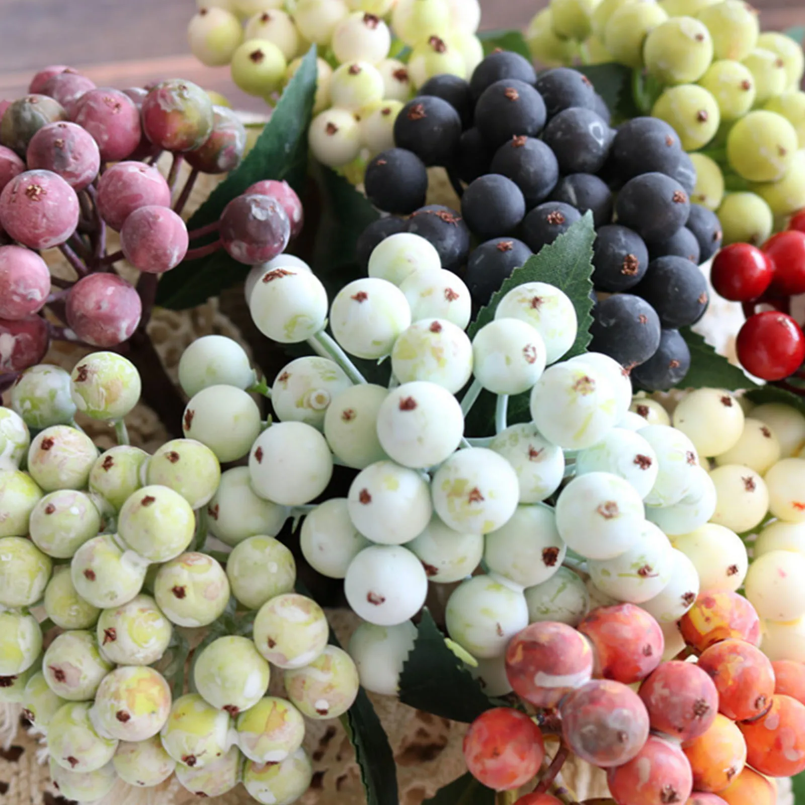 Simulation Berries Small Fruit Plant Bunches Bundle Photo Props Background 25cm Home Decoration Christmas Ornaments 
Simulation Berries Small Fruit Plant Bunches Bundle Photo Props Background 25cm Home Decoration Christmas Ornaments