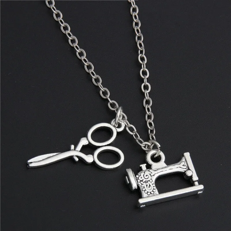 1 Sewing Machine Necklace With Scissors Pendant, Silver Tailored Jewelry, Mother'S Day Gift, Fashionable And Simple Necklace
1 Sewing Machine Necklace With Scissors Pendant, Silver Tailored Jewelry, Mother'S Day Gift, Fashionable And Simple Necklace