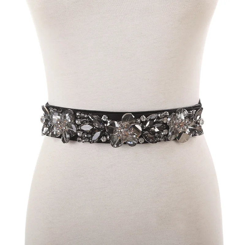 New Rhinestone Elastic Belt for Women Dresses Full Crystal Gem Black Female Waist Belt for Coats Down Fashion Luxury Ladies Belt
New Rhinestone Elastic Belt for Women Dresses Full Crystal Gem Black Female Waist Belt for Coats Down Fashion Luxury Ladies Belt